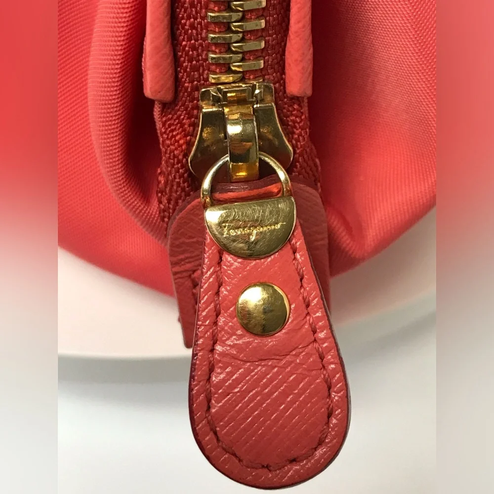 Salvatore Ferragamo Vara Ribbon Large Nylon Cosmetic Bag 😍